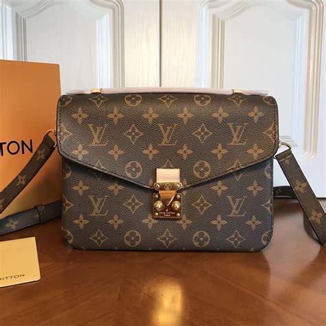 lichtgevende louis vuitton tas|louis vuitton handbags.